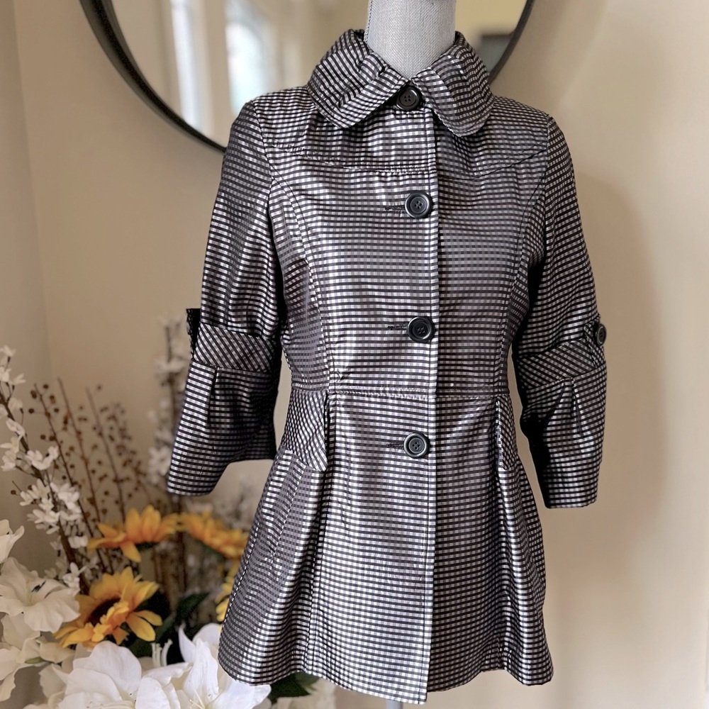 Patchington Black and Silver Shimmer Fitted Jacket.  Size Small